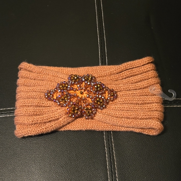 Charming Charlie Accessories - Charming Charlie Pink Knitted Headband with Vintage Brooch